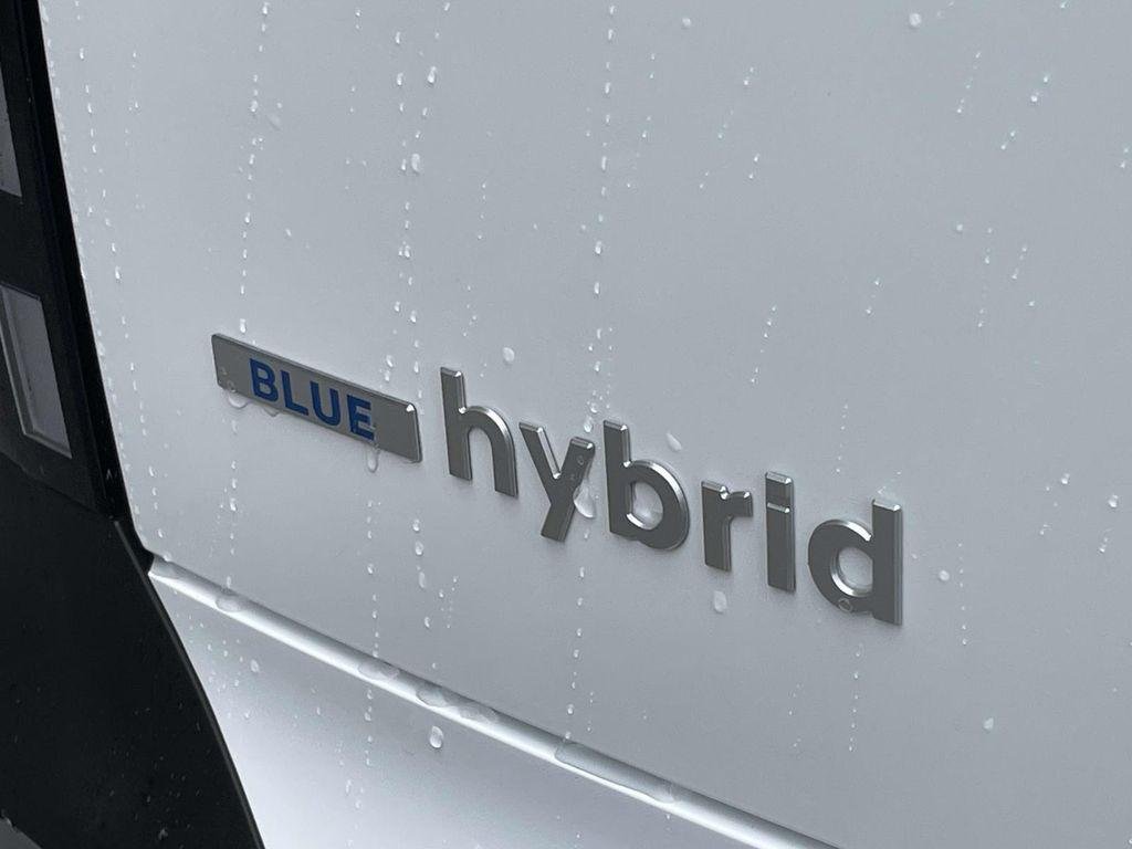 New 2026 White Hyundai Blue SEL Premium 7P image 8