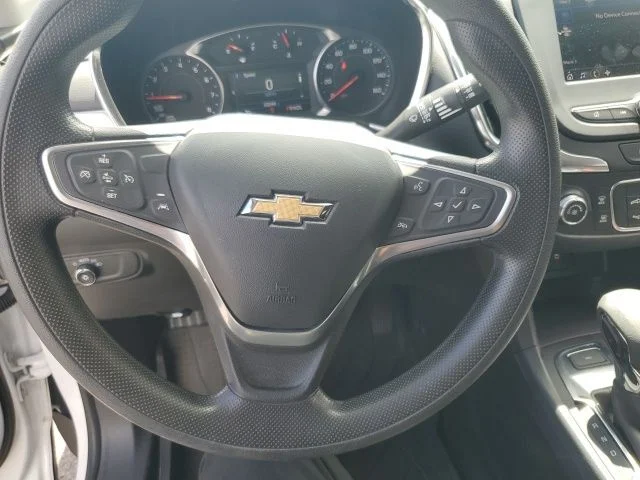 Used 2023 White Chevrolet LT image 18