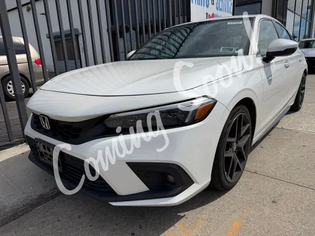 2023 Honda Civic Sport Touring CVT's photo