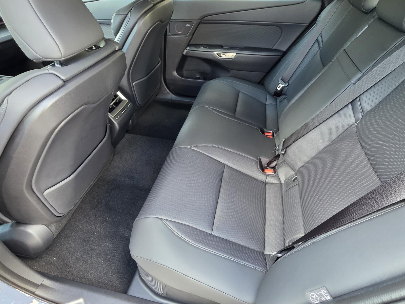 2026 Lexus ES Hybrid 350h Premium+ AWD - Photo 9