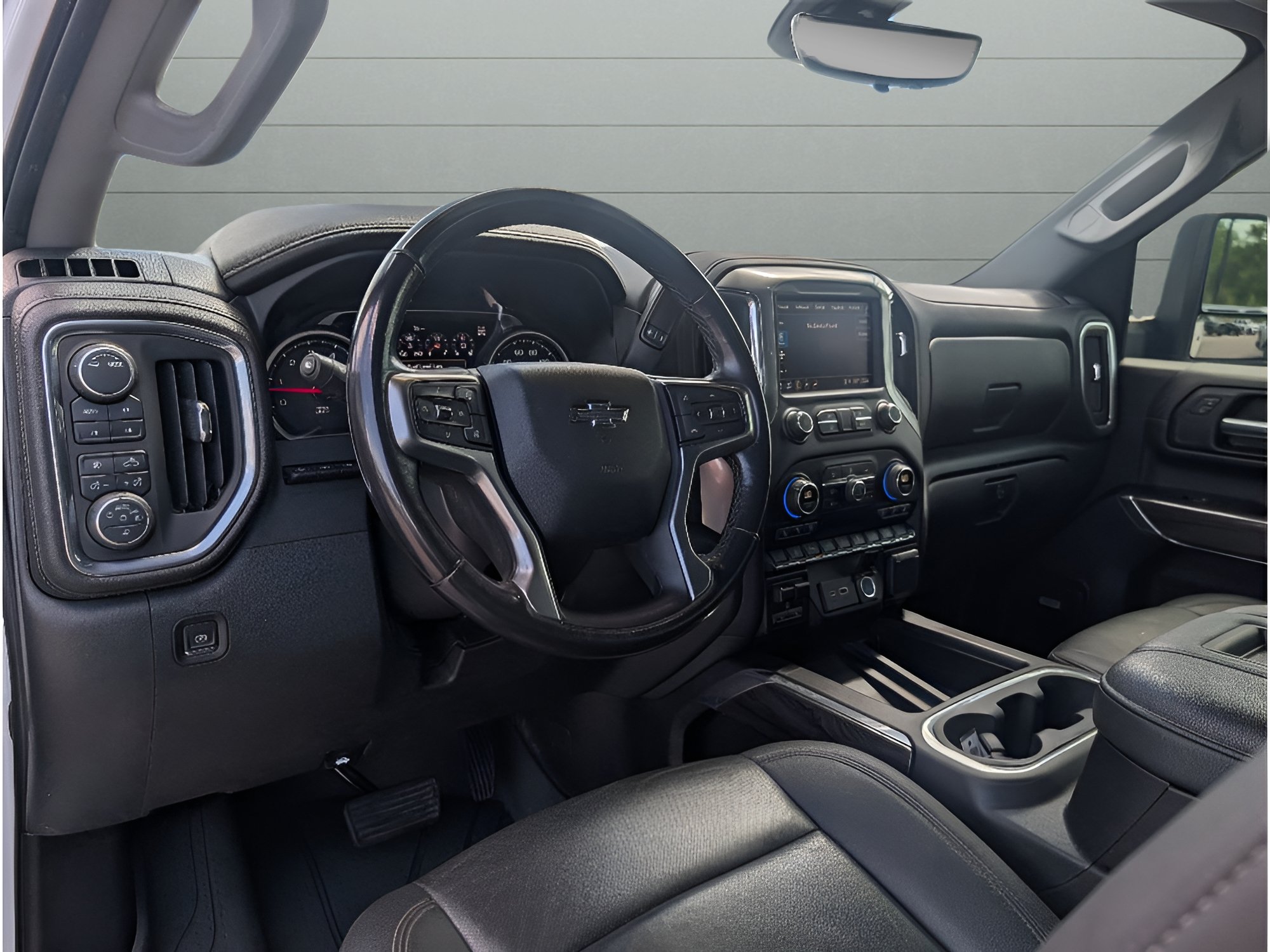 Used 2022 Summit White Chevrolet LTZ image 17