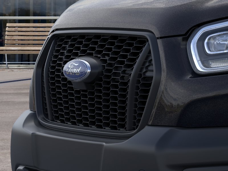 New 2025 Agate Black Metallic Ford  image 45