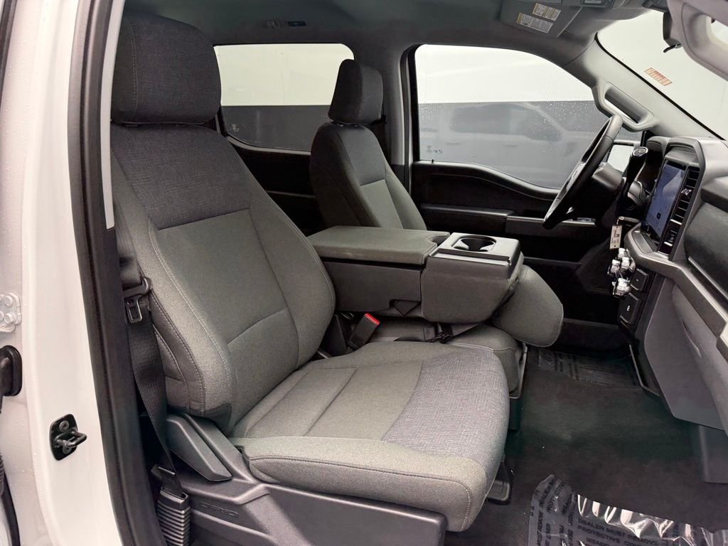 Used 2025 White Ford XLT image 69