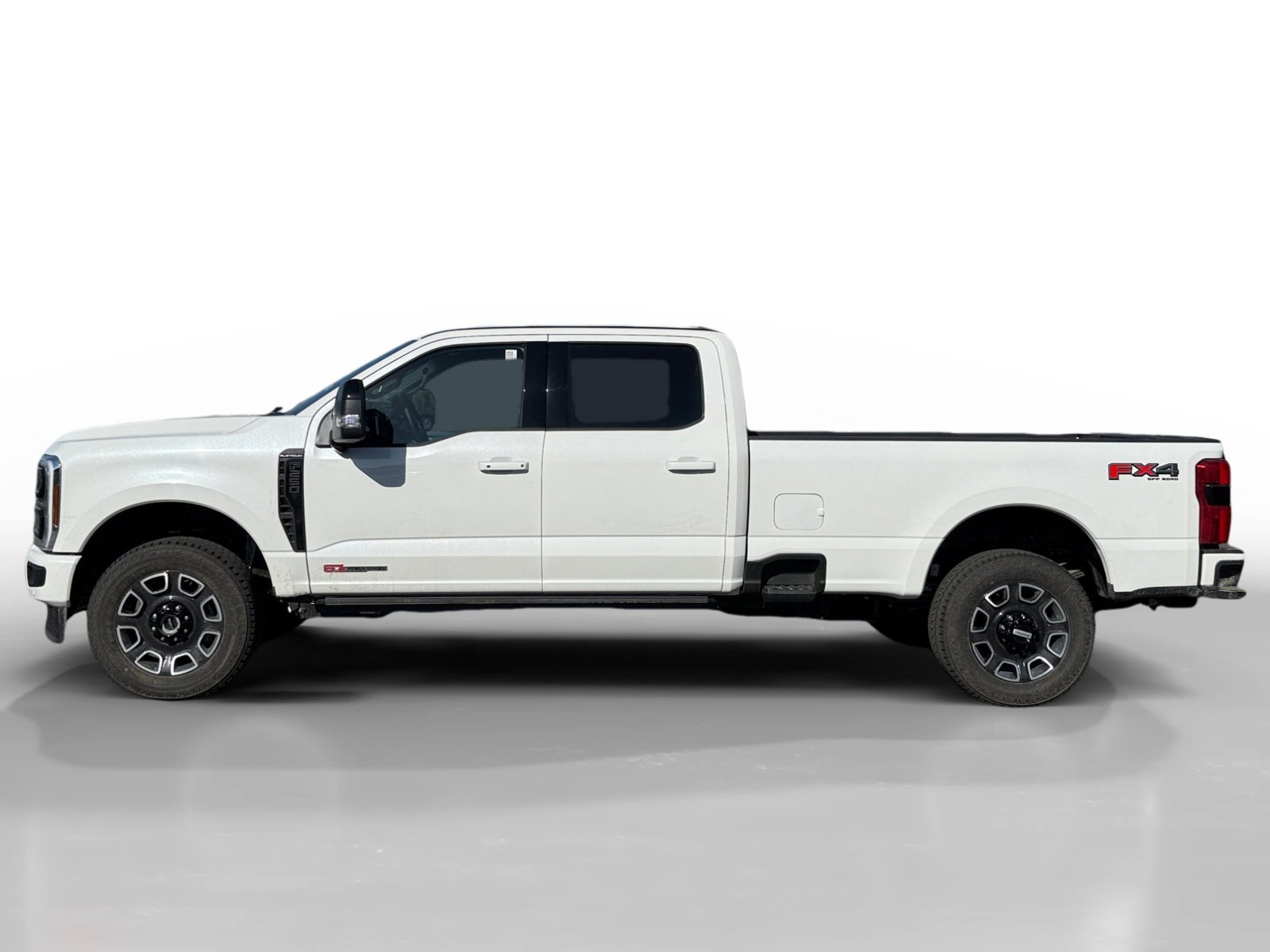 New 2026 Star White Metallic Tri-Coat Ford Platinum image 2
