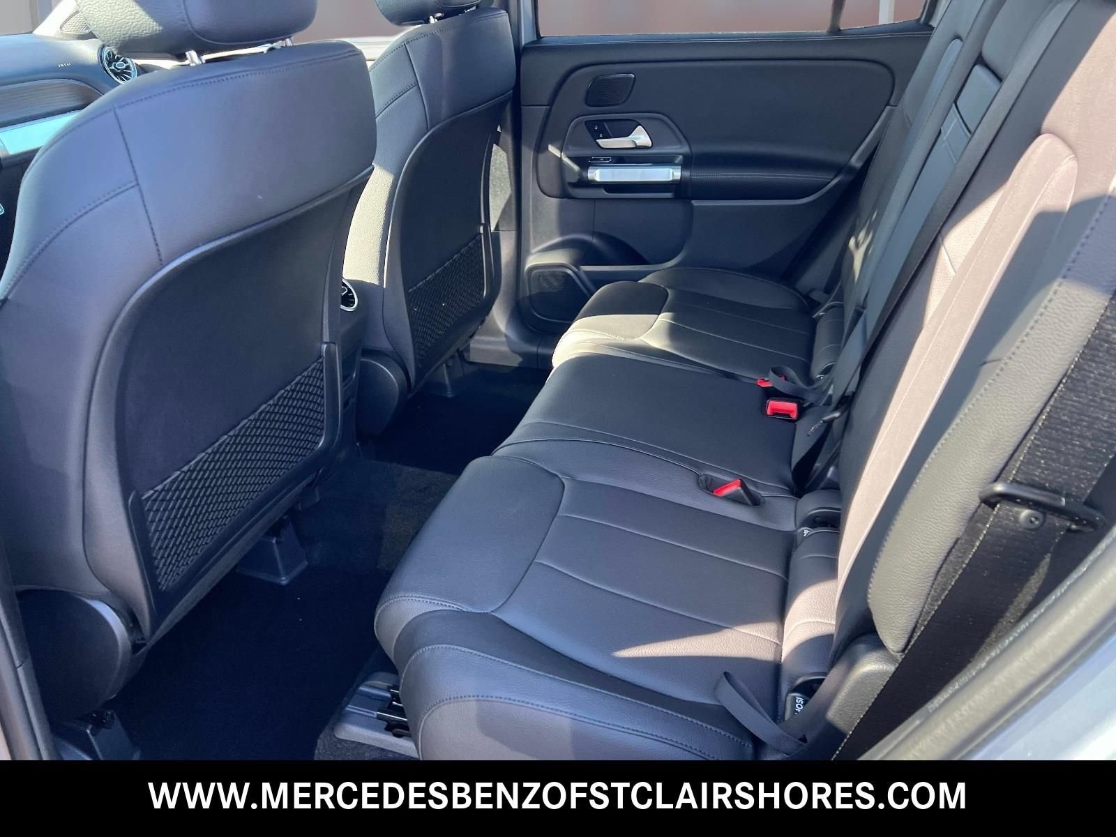 New 2026 Cirrus Silver Metallic Mercedes-Benz GLB 250 image 12