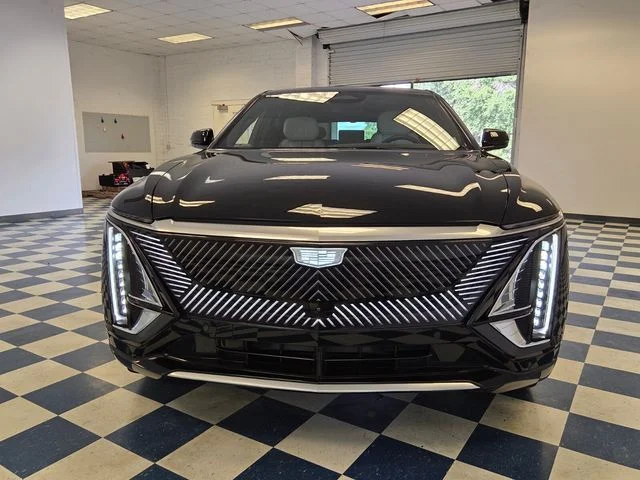 Used 2024 Cadillac LYRIQ Luxury 1 with VIN 1GYKPPRK8RZ109049 for sale in Florence, SC