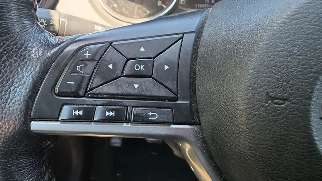 Used 2018 Glacier White Nissan SV image 19
