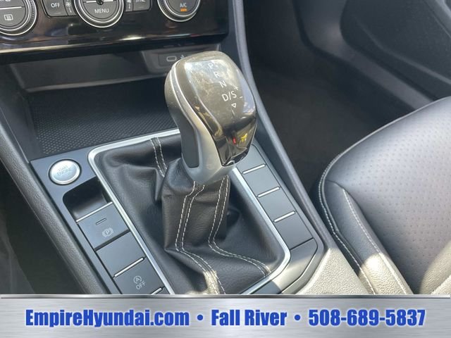 2024 Volkswagen Jetta SE - Photo 25