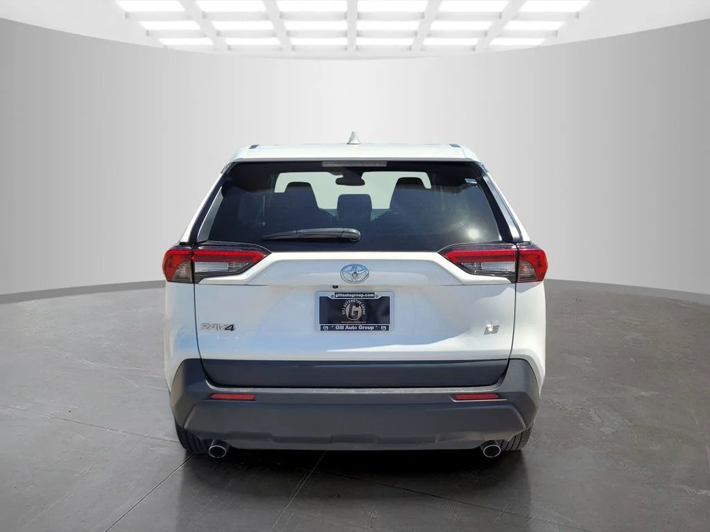 Used 2024  Toyota LE image 5