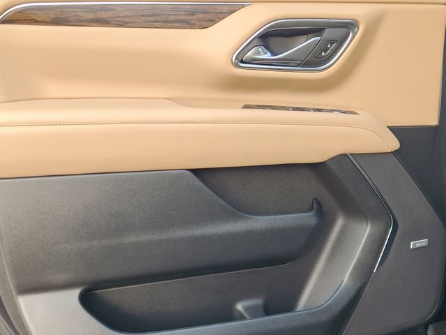2024 Chevrolet Suburban Premier - Photo 22