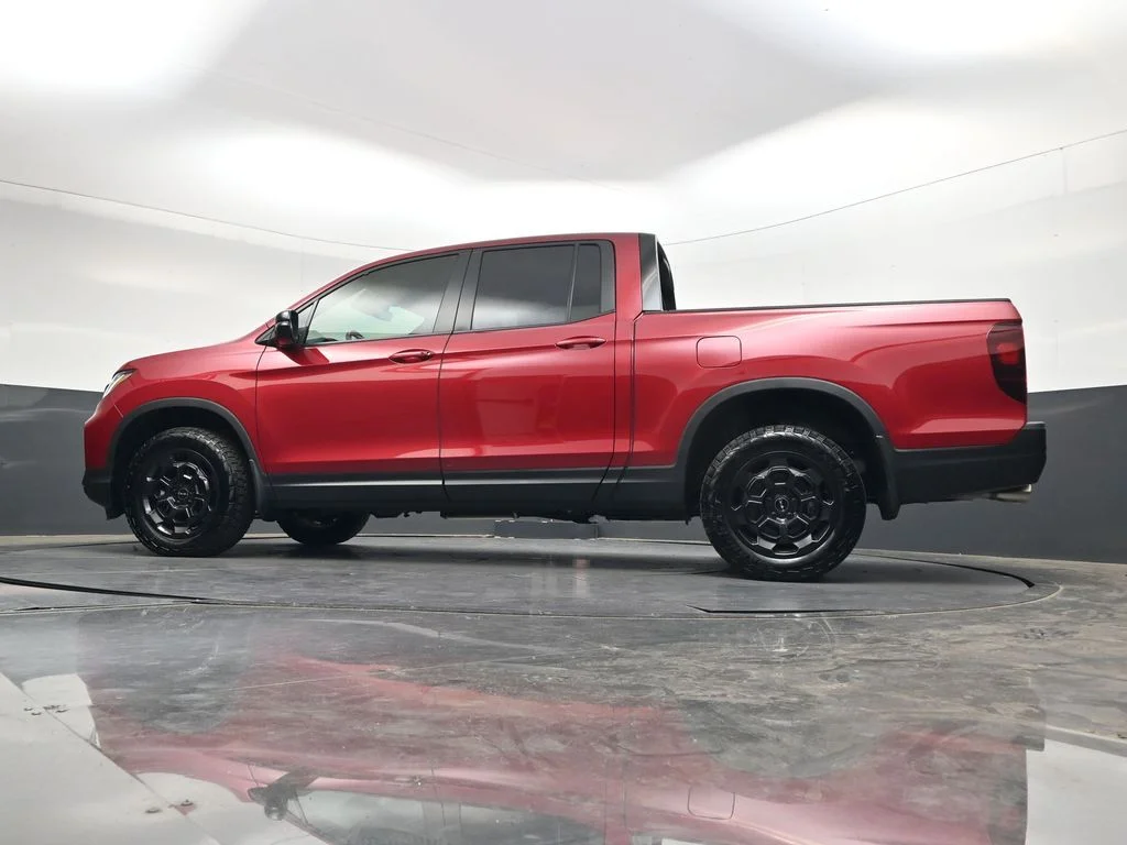 Used 2026 Radiant Red Metallic II Honda TrailSport+ image 31