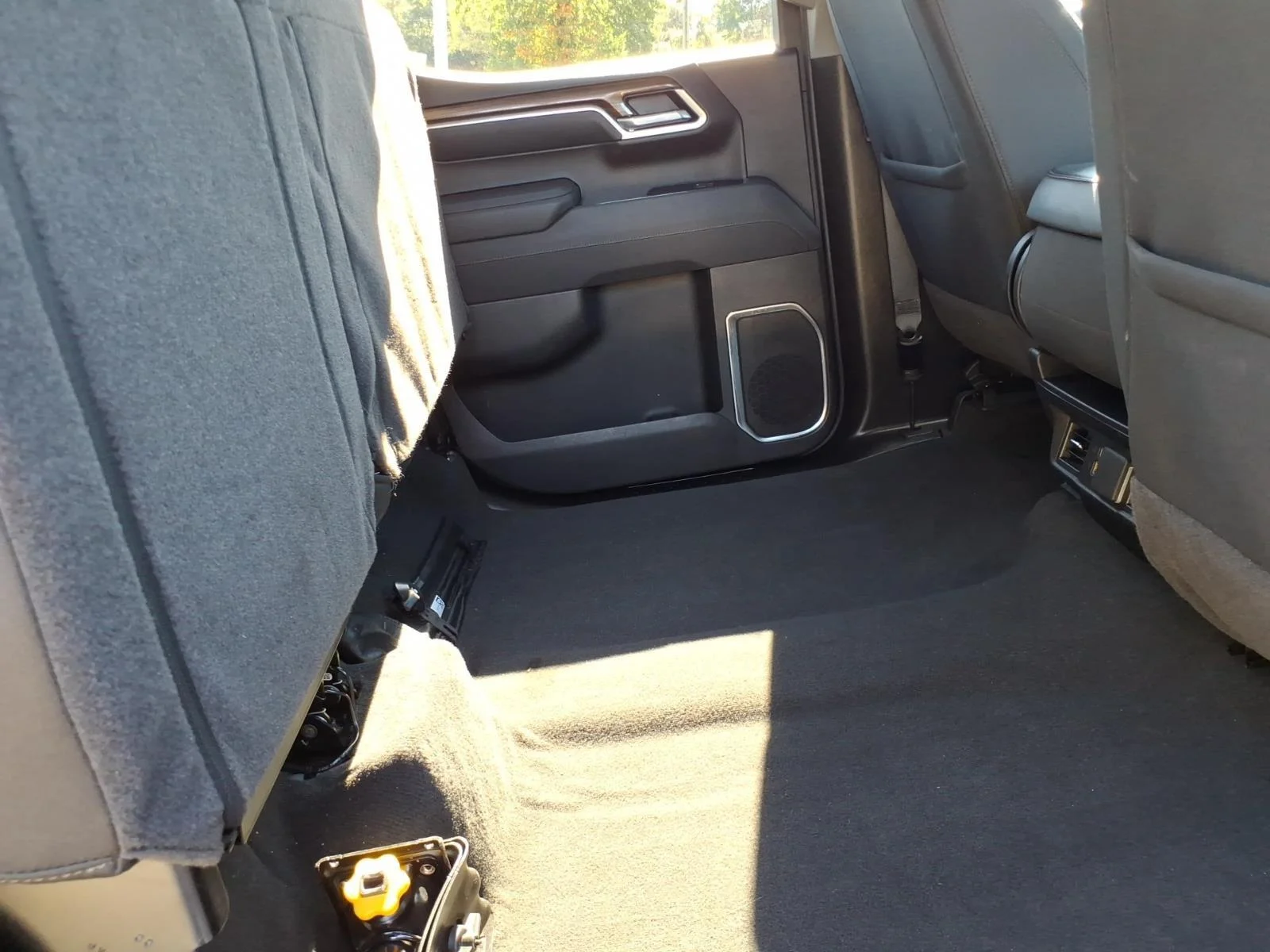 Used 2026 Summit White Chevrolet LT image 31