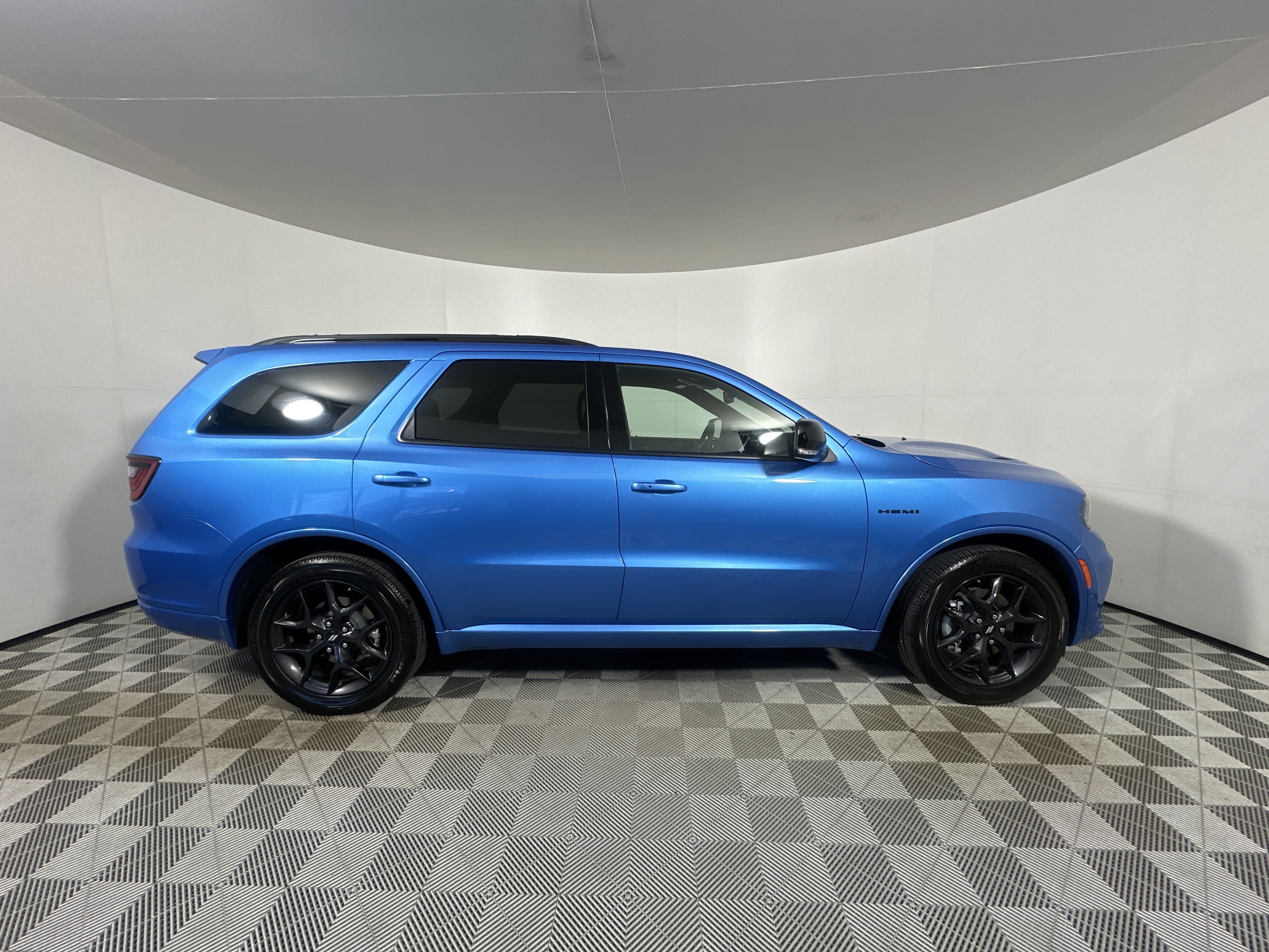 New 2026 B5 Blue Exterior Paint Dodge GT Premium HEMI V8 image 8