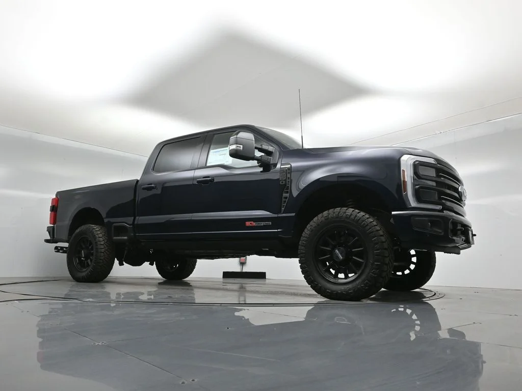 New 2025 Blue Ford Platinum image 3
