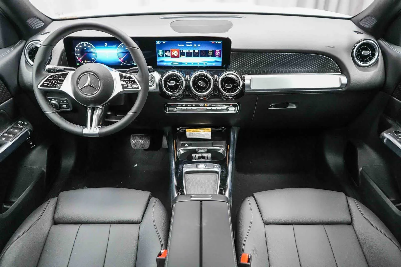 New 2026 Polar White Mercedes-Benz GLB 250 image 56