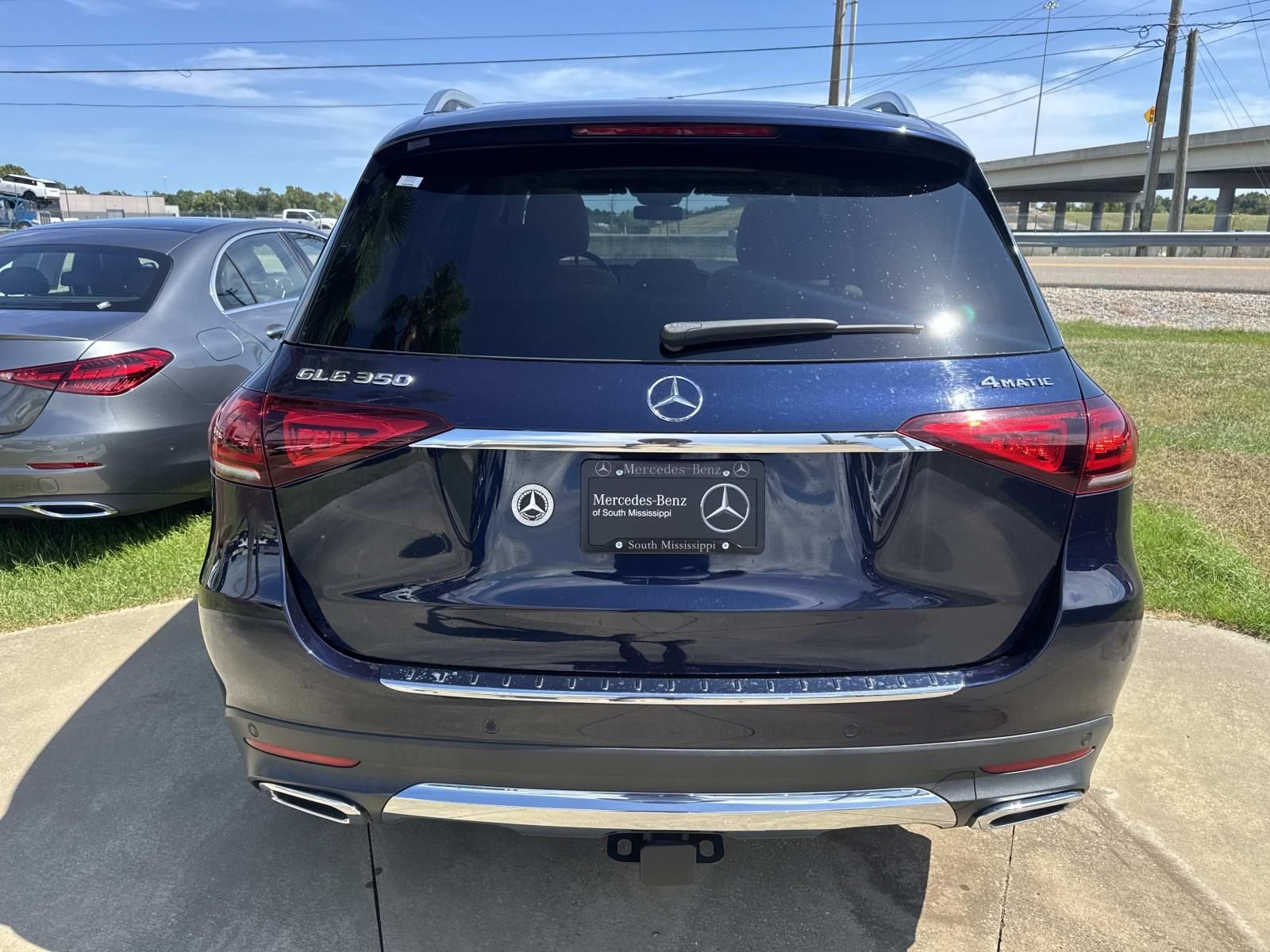 Certified Used 2022 Blue Mercedes-Benz GLE 350 image 6