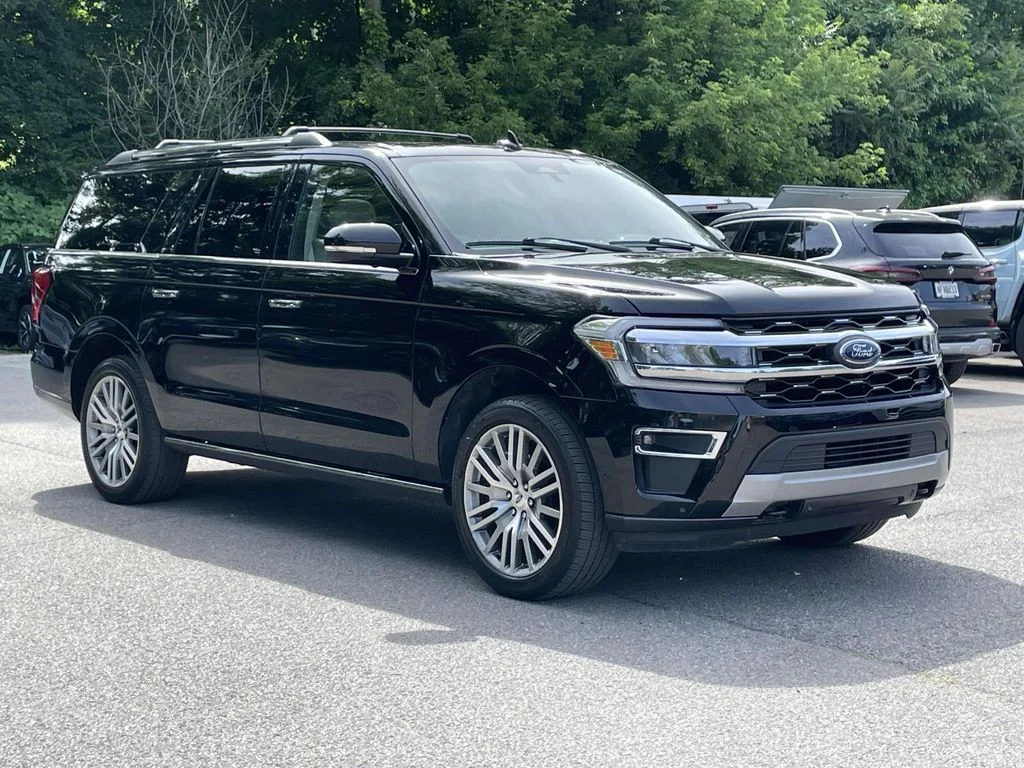Used 2022 Black Ford Limited image 6