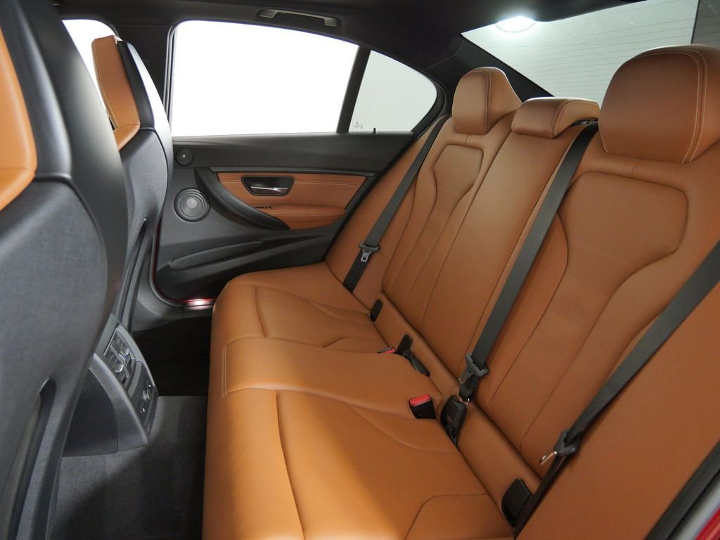 Used 2018 Sakhir Orange II Metallic BMW Base image 31