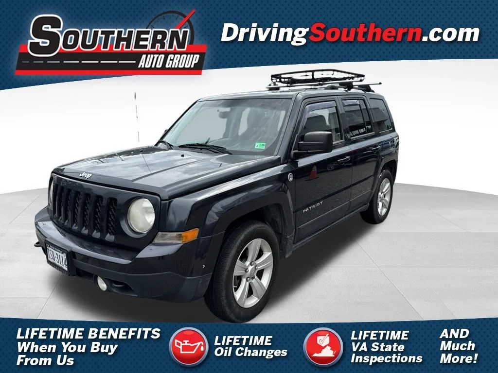 Used 2014 Gray Jeep Sport image 1
