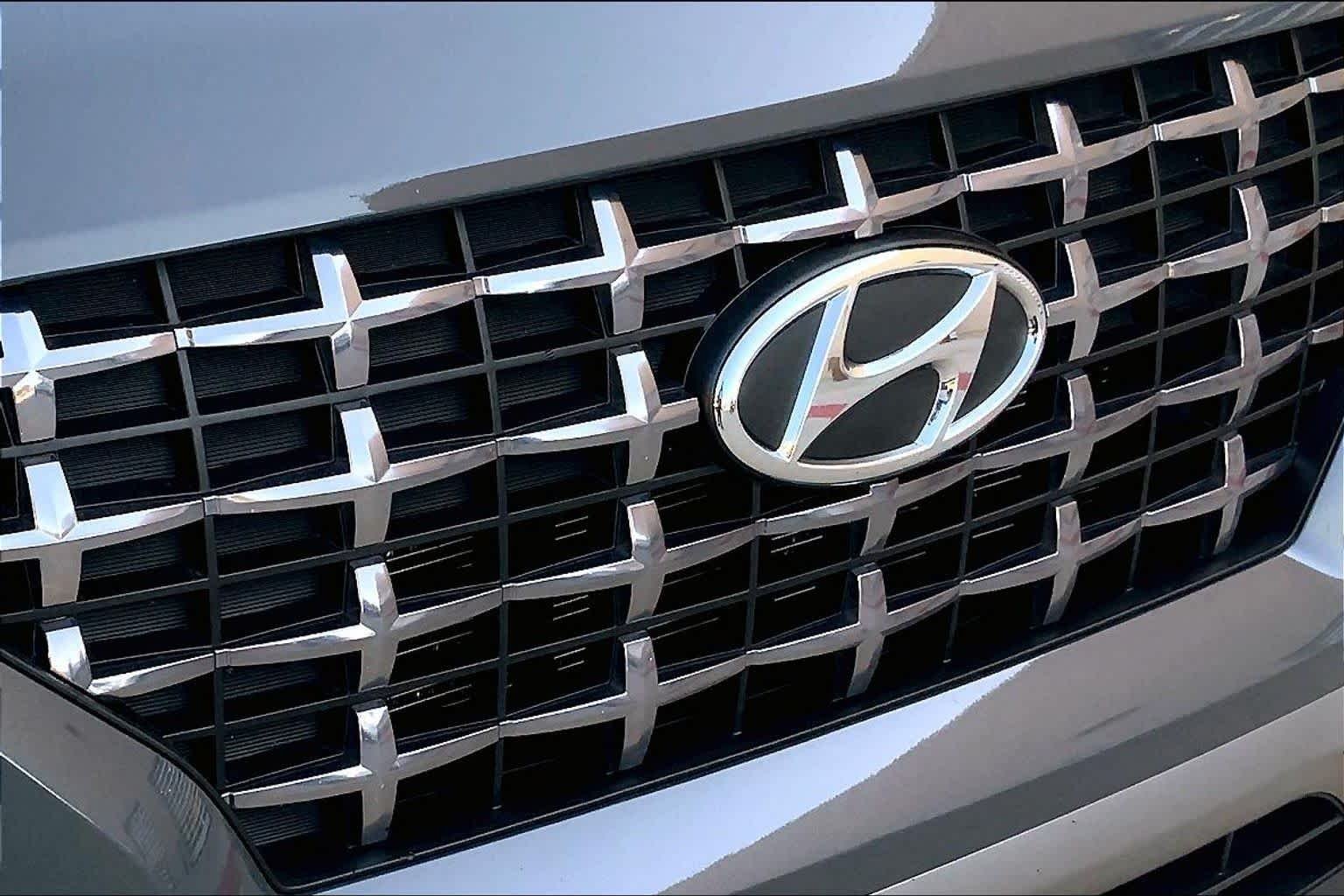 Certified Used 2025 Ecotronic Gray Hyundai SEL image 31