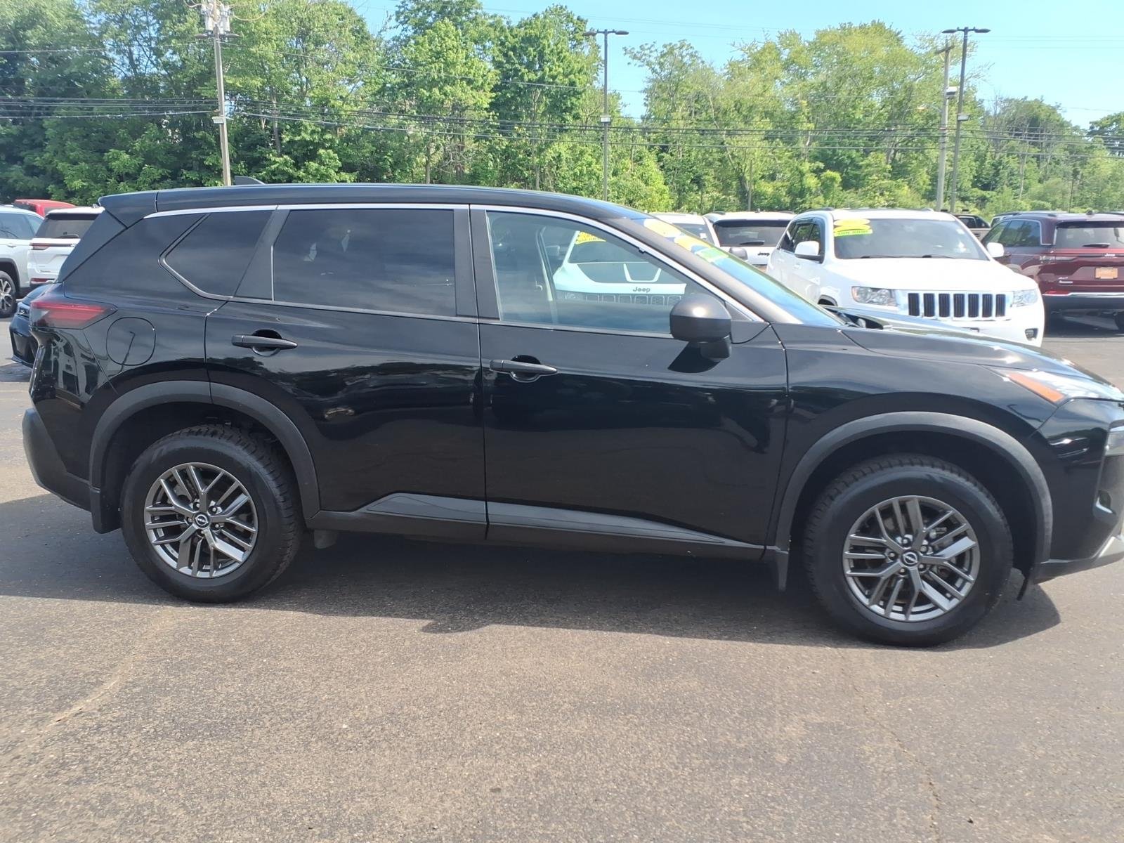 Used 2023 Black Nissan S image 9