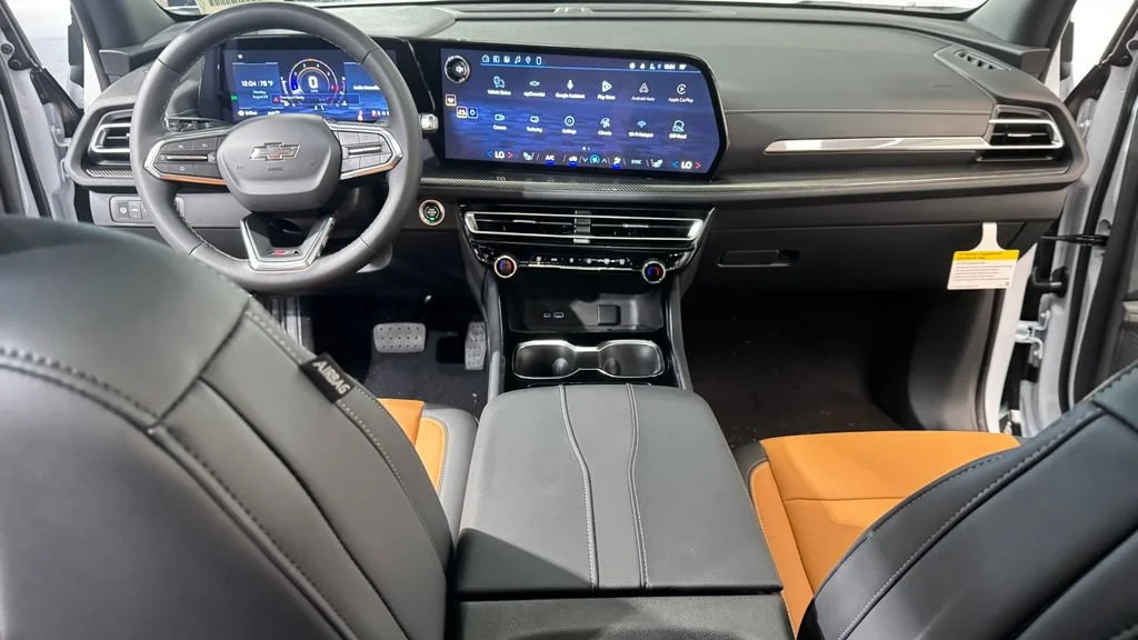 2027 Chevrolet Traverse Z71 - Photo 14