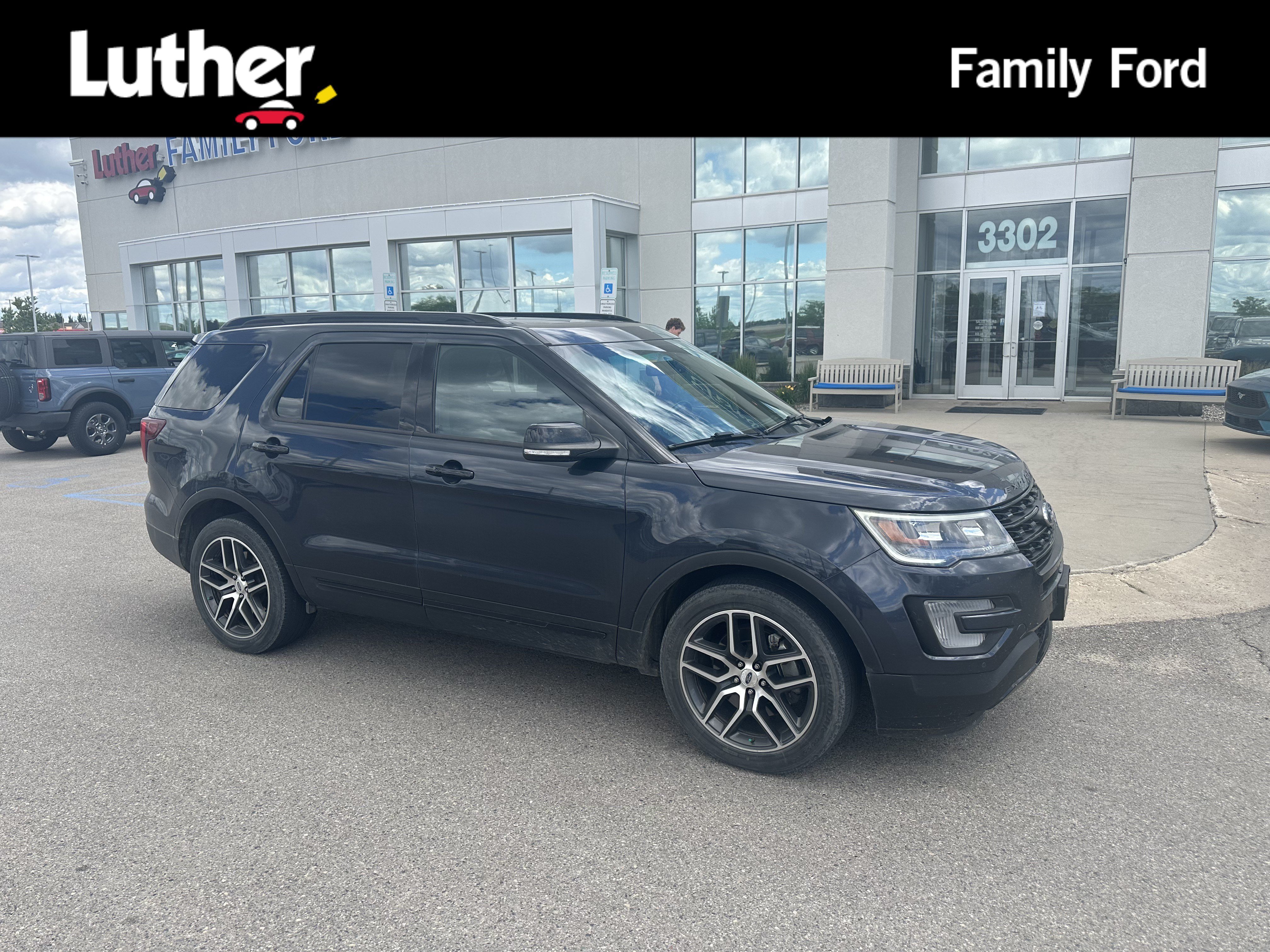 Used 2017 Smoked Quartz Metallic Tinted Clearcoat Ford Sport image 1