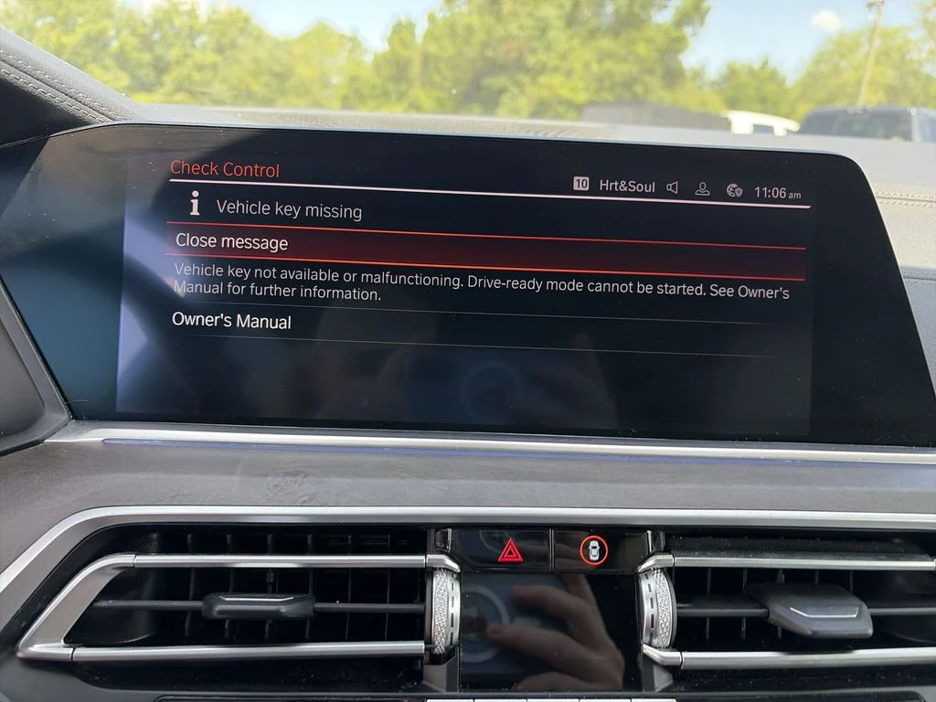 Used 2020 White BMW sDrive40i image 22