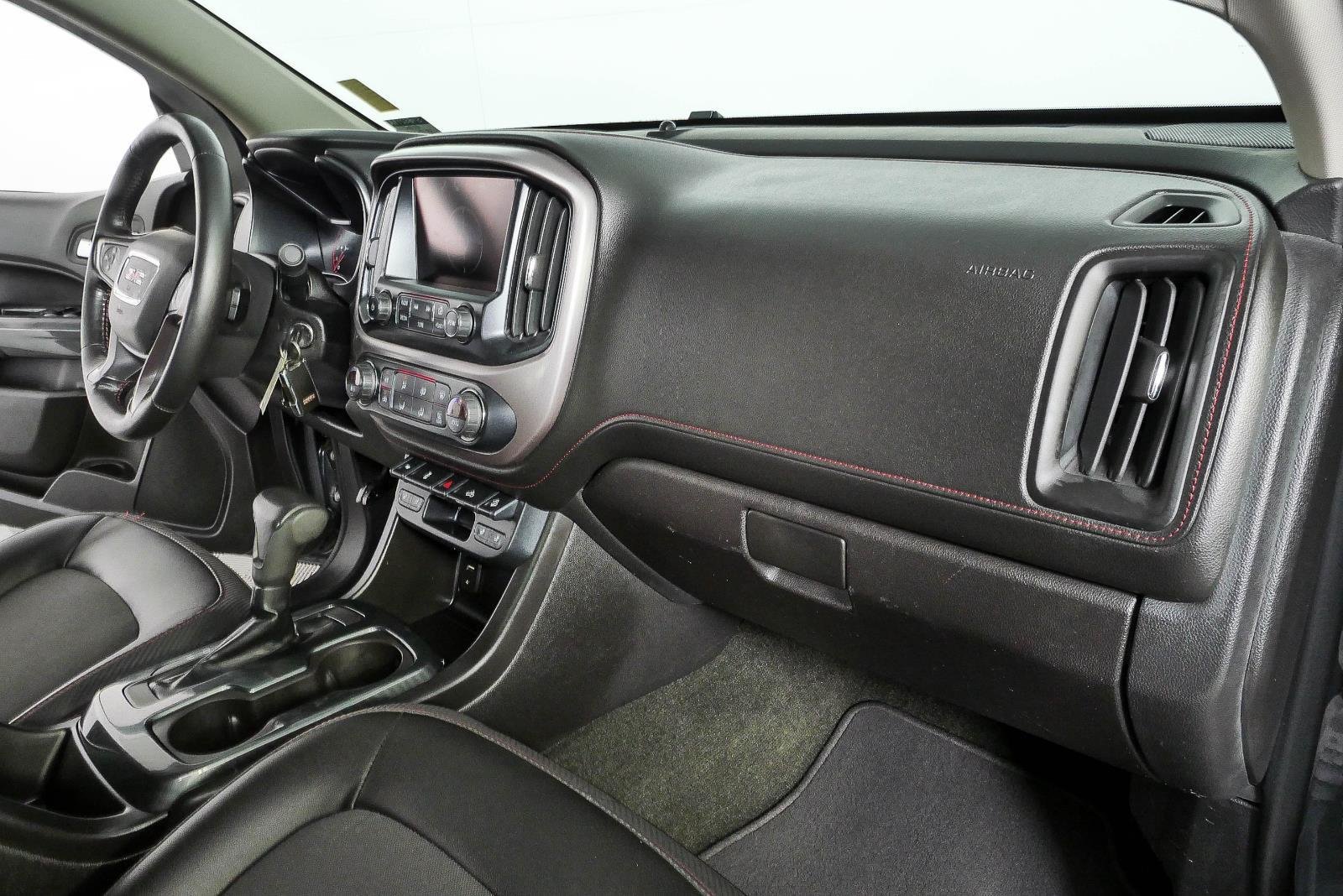 Used 2016 CYBER GRAY METALLIC GMC 4WD SLE image 21