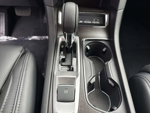 New 2026 ICE SILVER METALLIC Subaru Touring 7-Passenger image 82