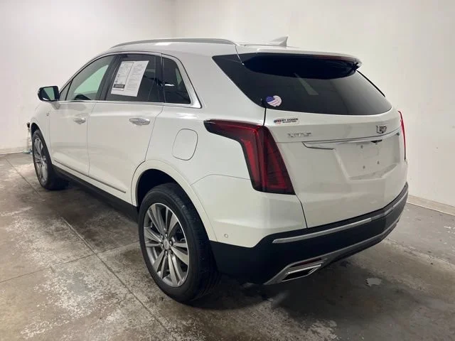 Used 2022 Crystal White Tricoat Cadillac Premium Luxury image 10