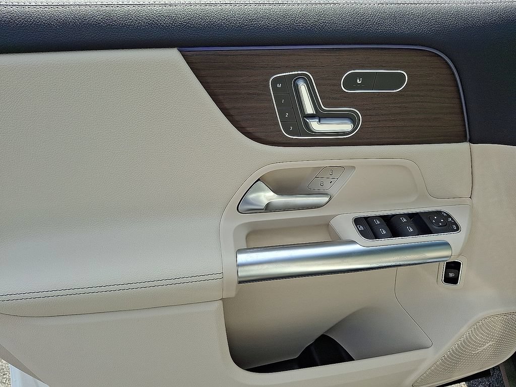 New 2026 Polar White Mercedes-Benz GLA 250 image 27