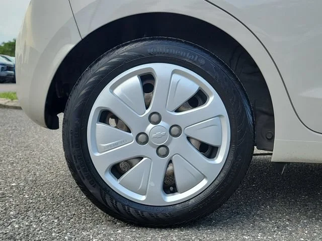 2018 Chevrolet Spark LS - Photo 7