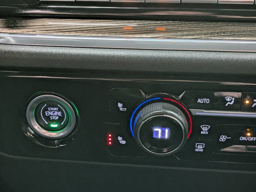 2023 Chevrolet Silverado 1500 LT - Photo 9