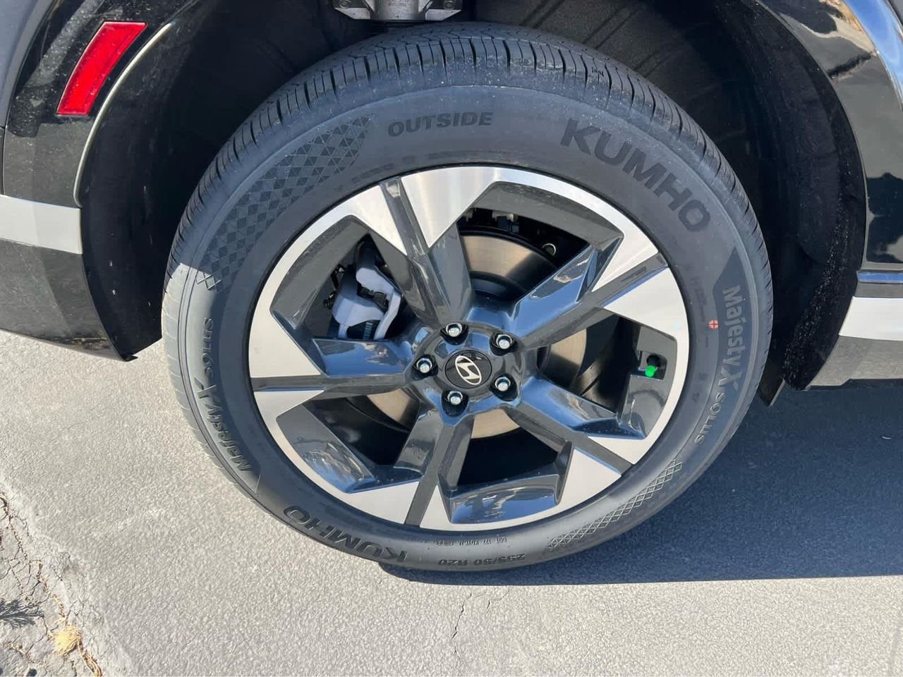 New 2026 Ecotronic Gray Pearl Hyundai Limited AWD image 15
