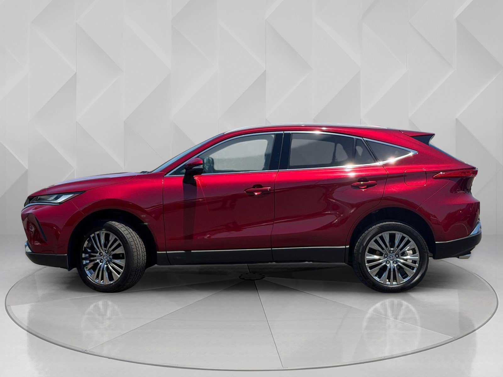 Certified Used 2024 Ruby Flare Pearl Toyota XLE image 2