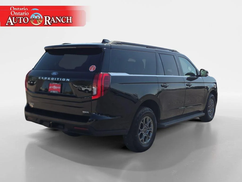 New 2026 AGATE BLACK METALLIC Ford Active image 5