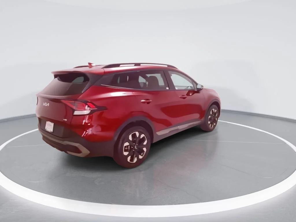 Used 2023 Red Kia X-Line image 3