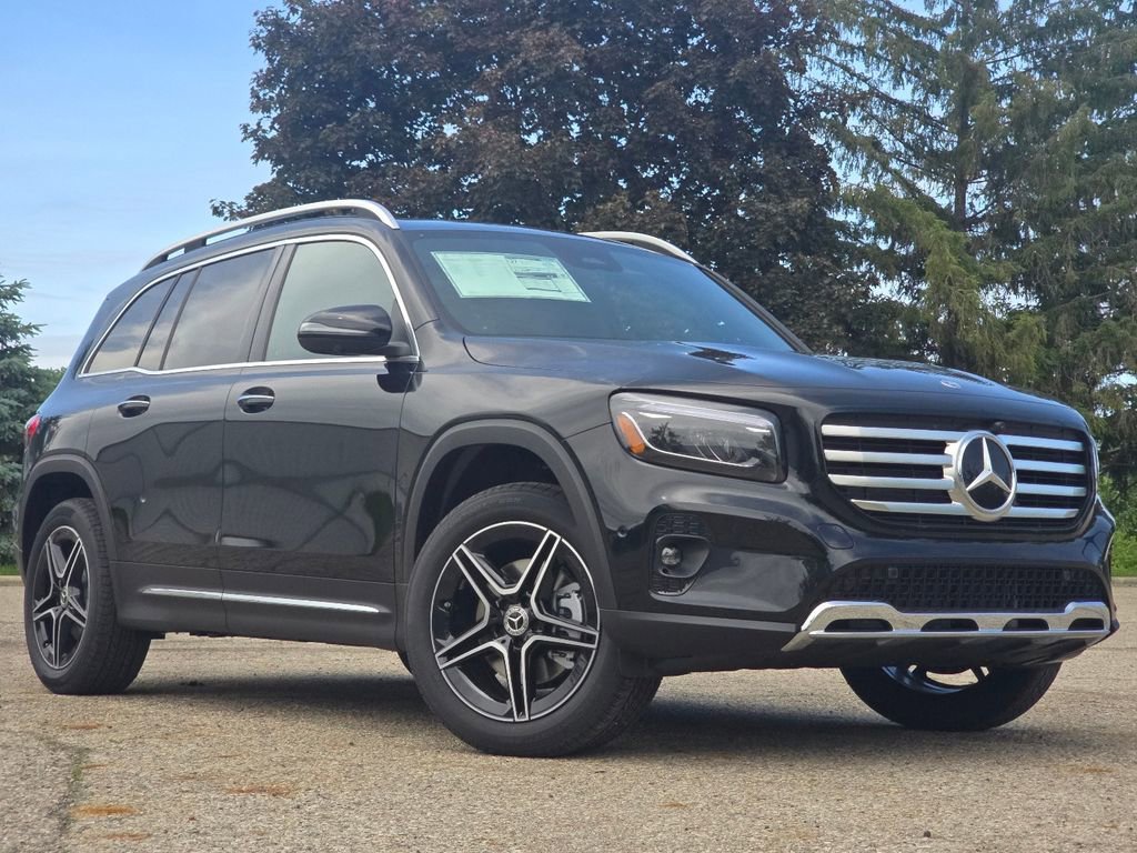 New 2026 Cosmos Black Metallic Mercedes-Benz GLB 250 image 40