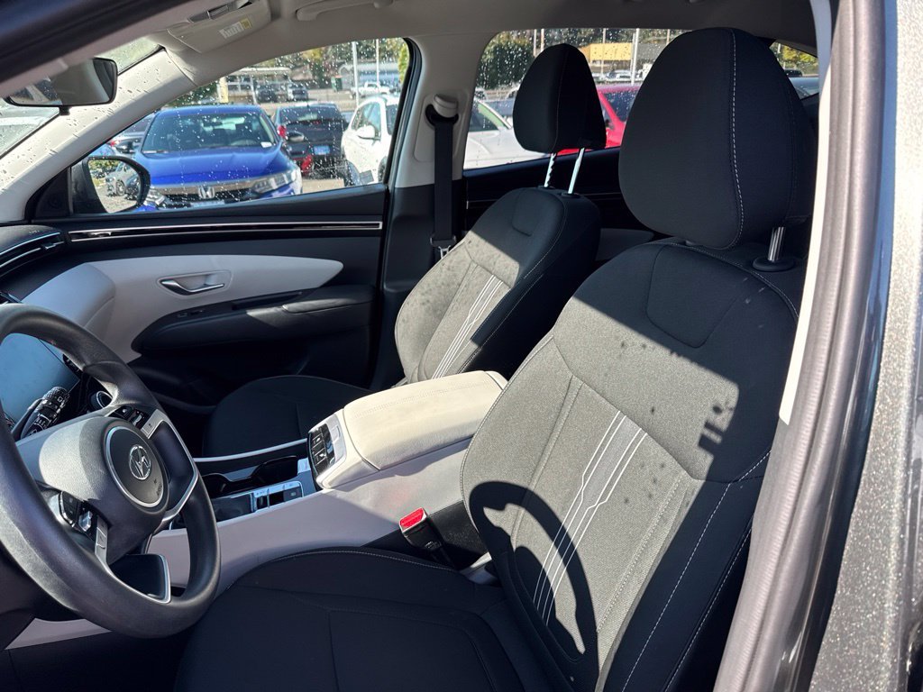 Used 2023 Amazon Gray Hyundai SEL image 3