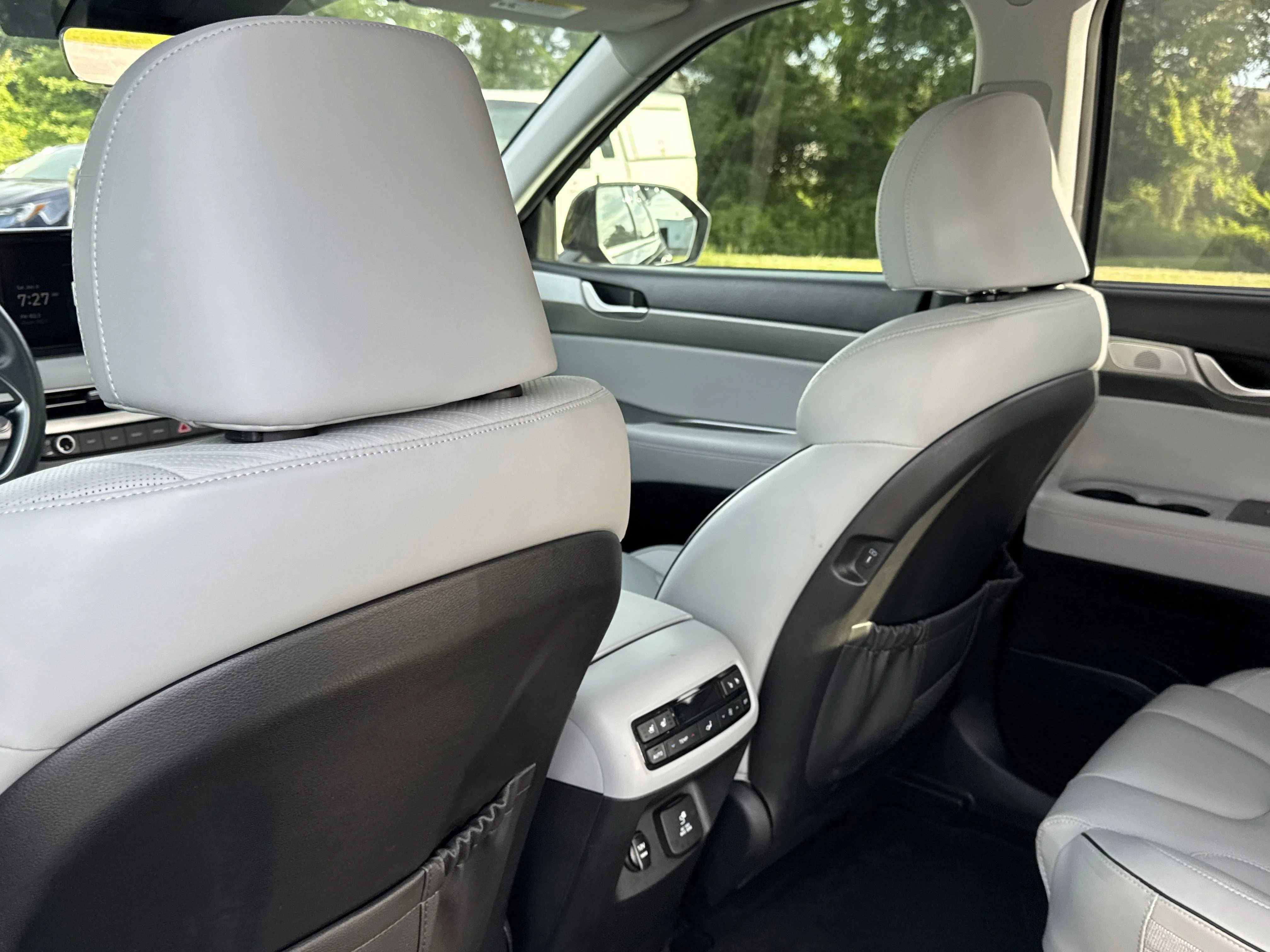 Used 2023 Moonlight Cloud Hyundai SEL image 26