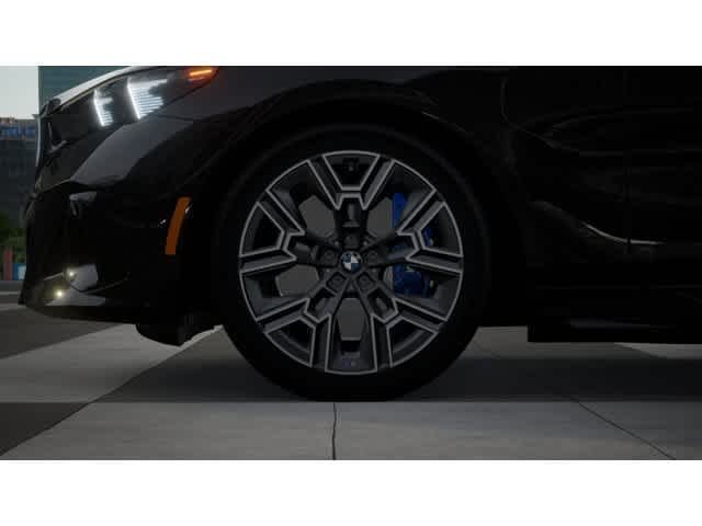 New 2027 Black Sapphire Metallic BMW 550e xDrive image 7