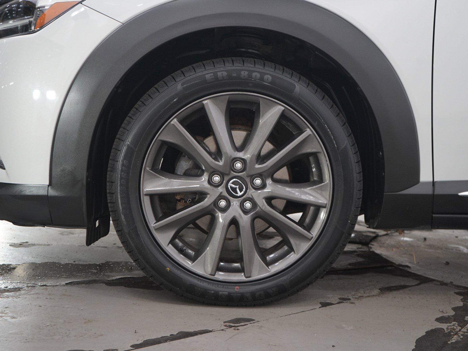 Used 2016 Crystal White Pearl Mica Mazda Grand Touring image 27