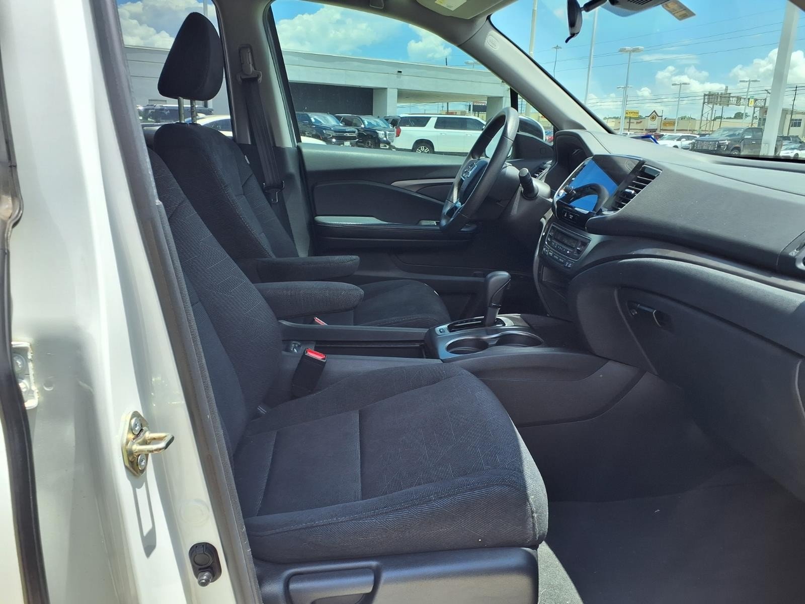Used 2020 Platinum White Pearl Honda EX image 15