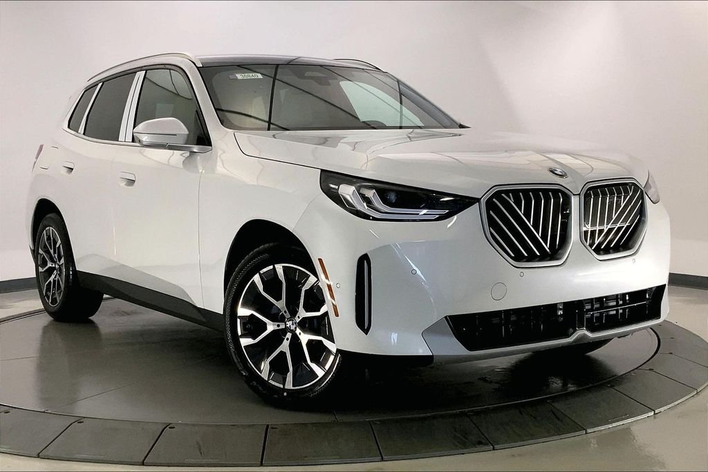 Used 2026 Mineral White Metallic BMW  image 11