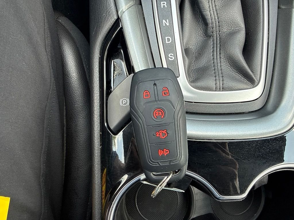 Used 2014 Red Ford Titanium image 26
