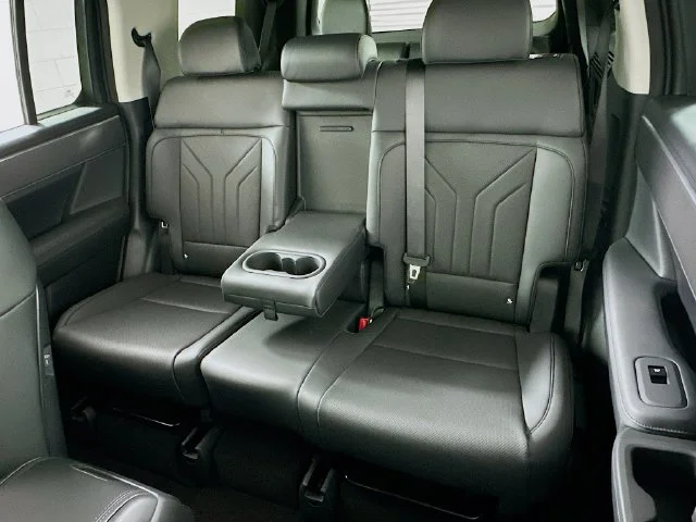 New 2026 Black Hyundai SEL image 11