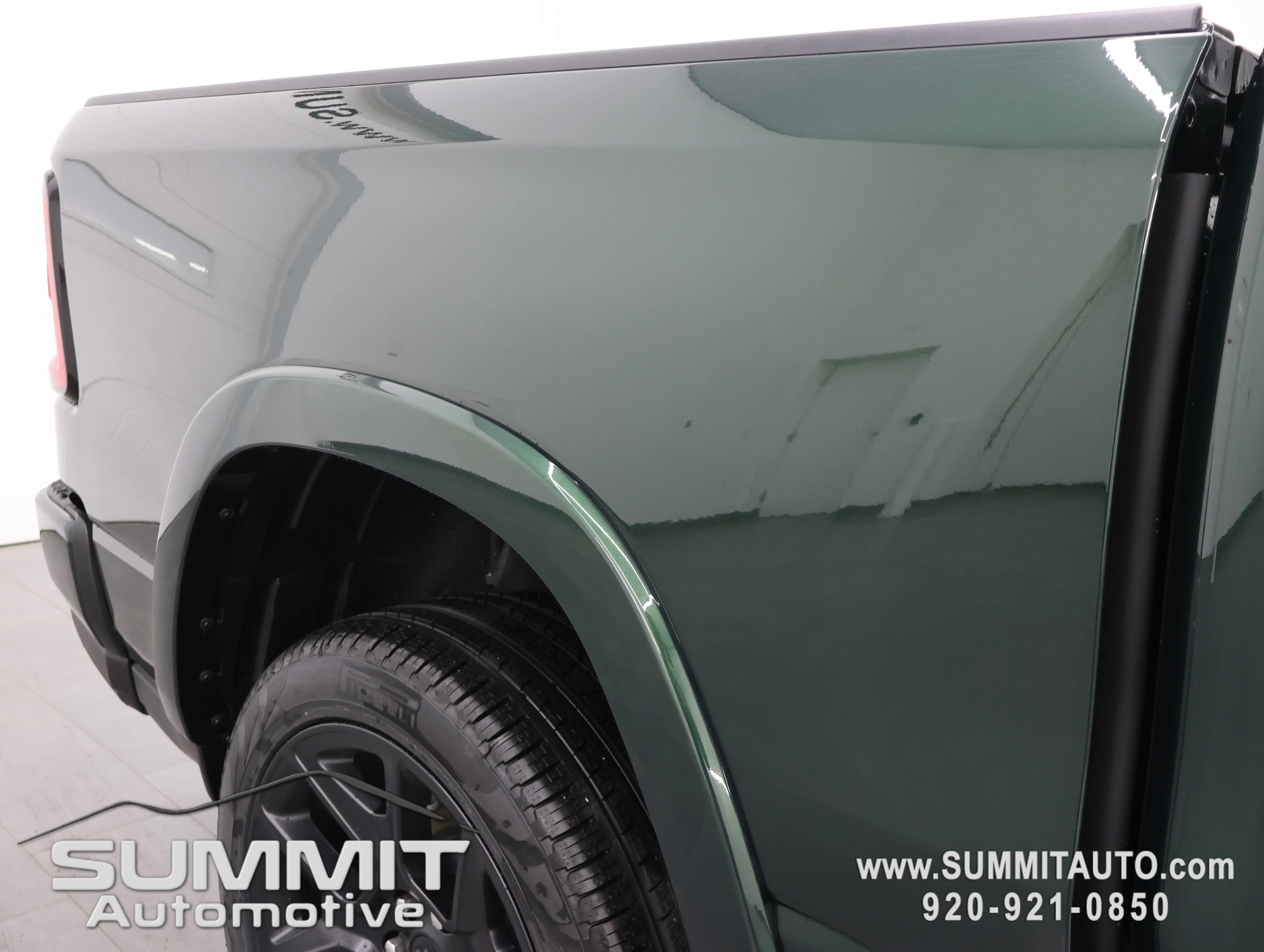 New 2026 Serrano-Green Metallic Exterior Paint RAM Laramie image 30