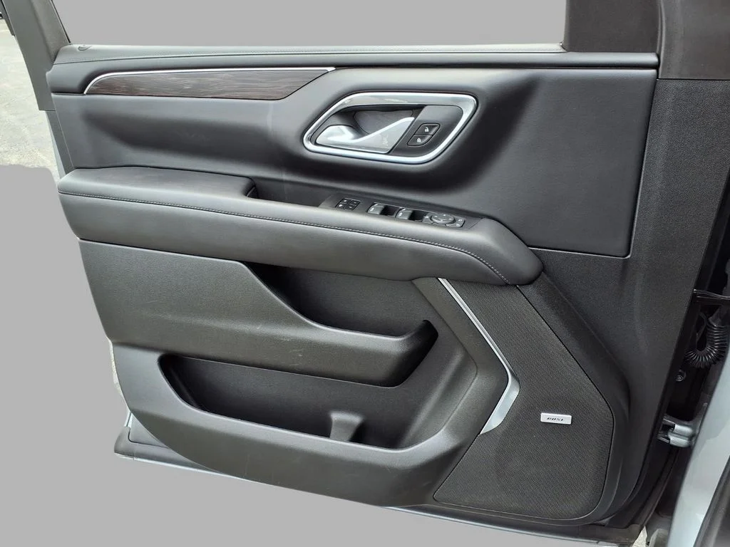 Used 2024 Gray Chevrolet LT image 19