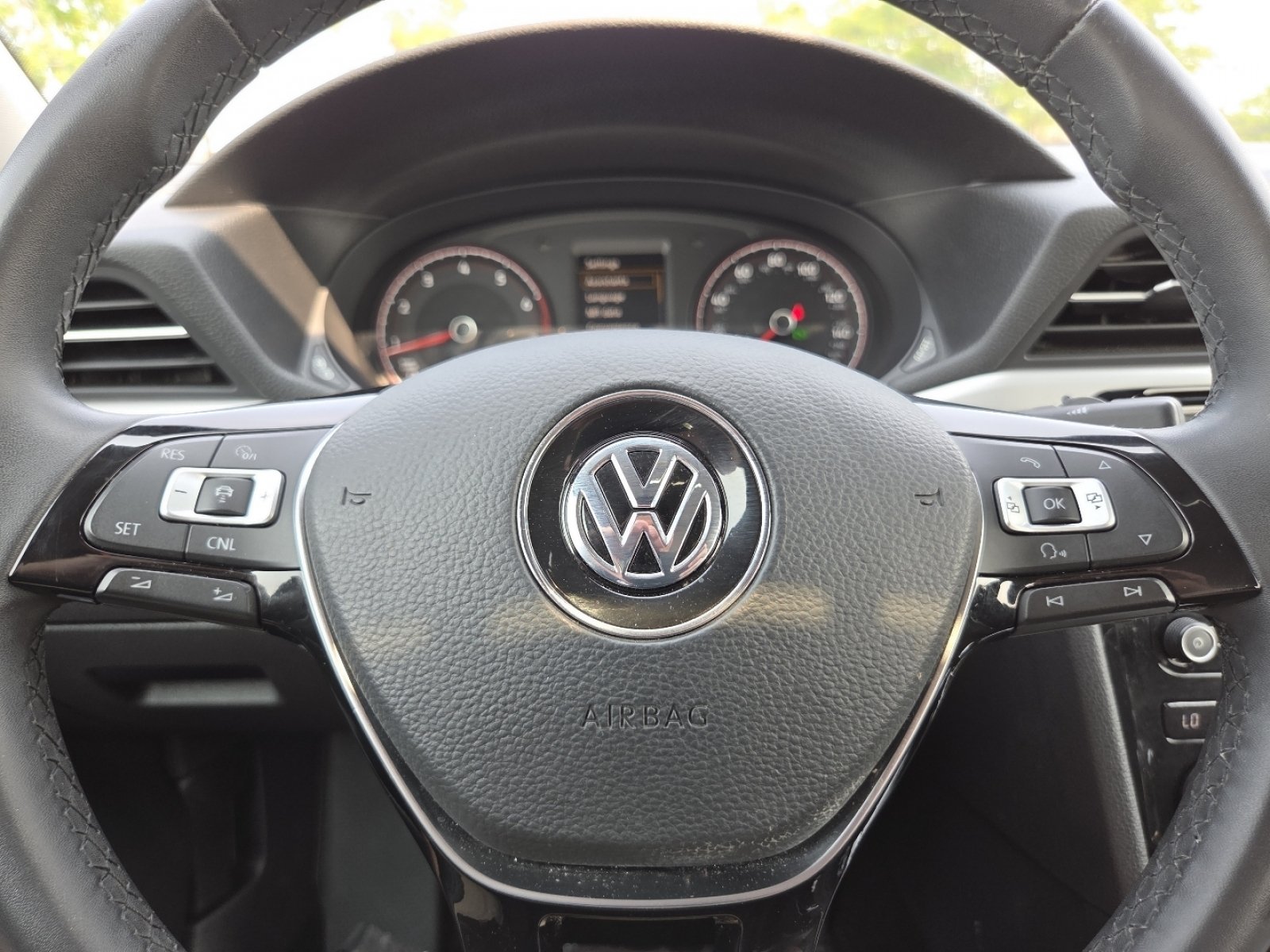Used 2021 Tourmaline Blue Metallic Volkswagen 2.0T SE image 27